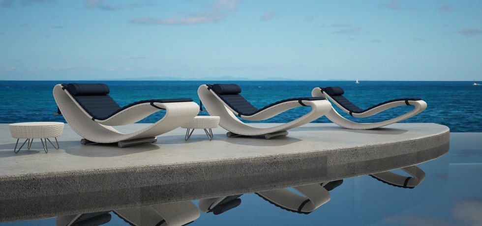 Halo Collection Chaise White Pool