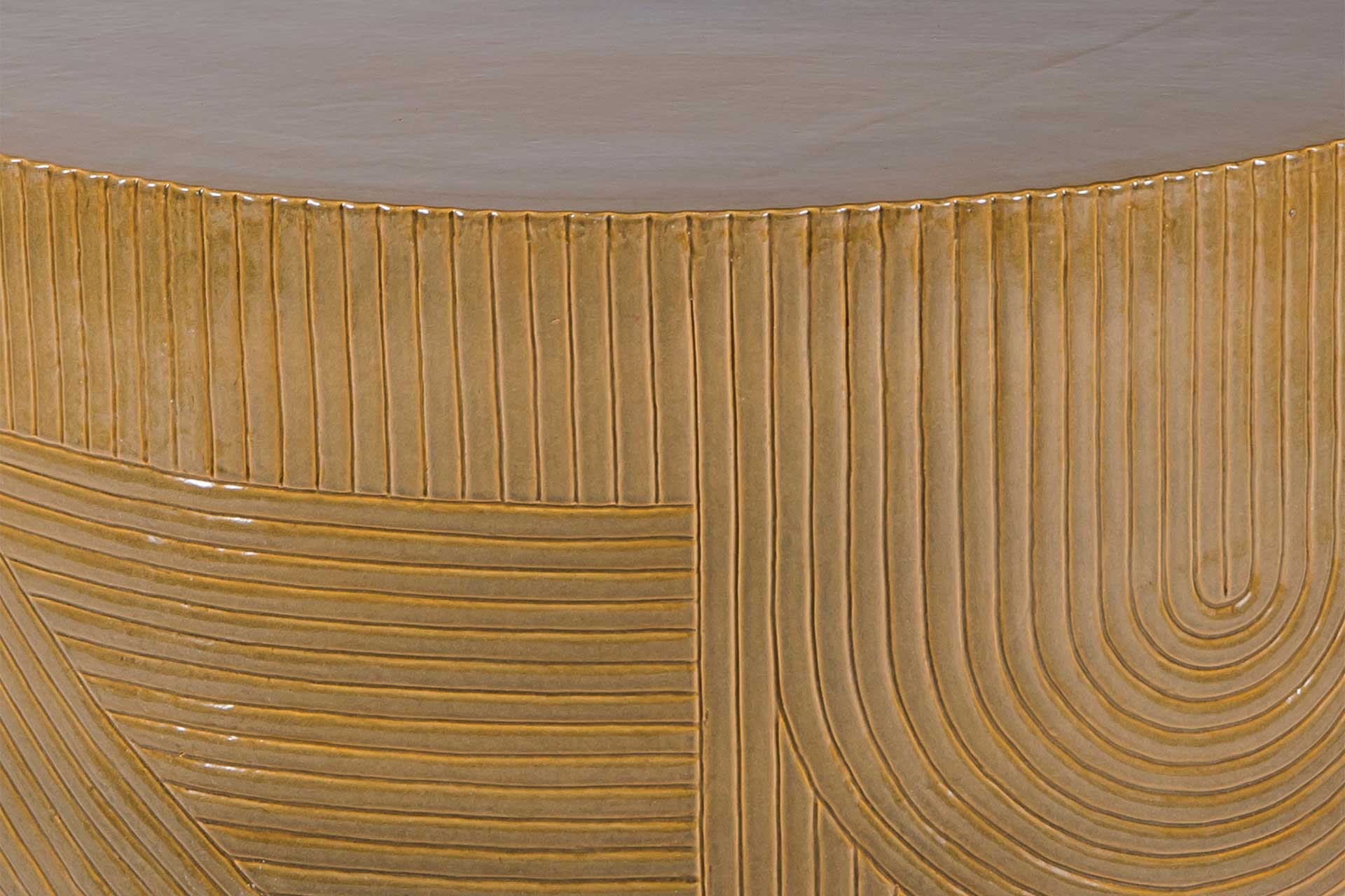 cer serenity textured round coffee table C30802541 taupe 1 detail web